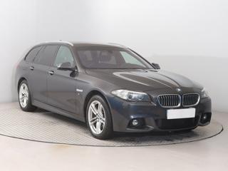 BMW Řada 5 530d xDrive 190kW kombi