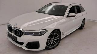 BMW Řada 5 540i xDrive M-paket Nezávislé kombi