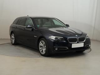 BMW Řada 5 530d xDrive 190kW kombi