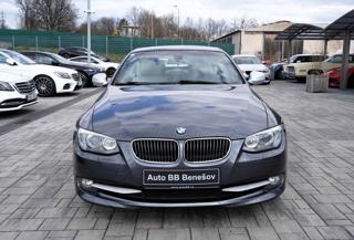 BMW Řada 3 330i Cabrio/kůže/manuál/275 PS kabriolet