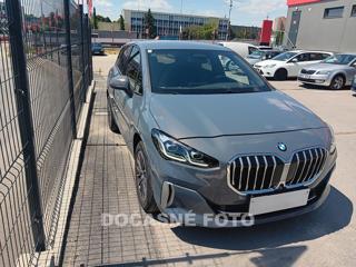 BMW Řada 2 1.5i, Serv.kniha kombi
