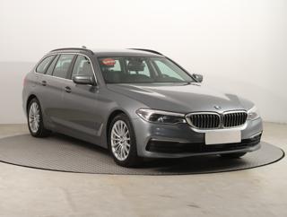 BMW Řada 5 530d xDrive 195kW kombi