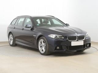 BMW Řada 5 530d xDrive 190kW kombi