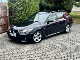 BMW Řada 5 530d xDrive Head-Up VÝHŘEV kombi