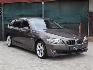 BMW Řada 5 2,0 d, xDrive, Kamera, Xenony kombi