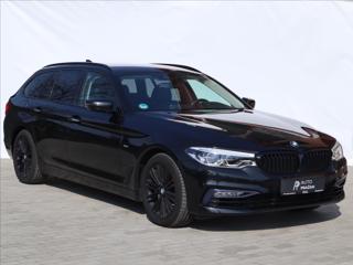 BMW Řada 5 3,0 d xDrive SportLine Adaptive LED kombi
