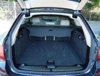 BMW Řada 5 530d xDrive 190kW kombi - Foto 19