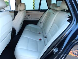 BMW Řada 5 530d xDrive 190kW kombi - Foto 15