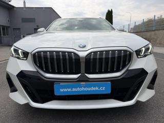 BMW Řada 5 540D xDRIVE M SPORT Individual kombi - Foto 2