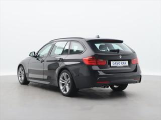 BMW Řada 3 3,0 330d xDrive 190kW M-paket kombi - Foto 5