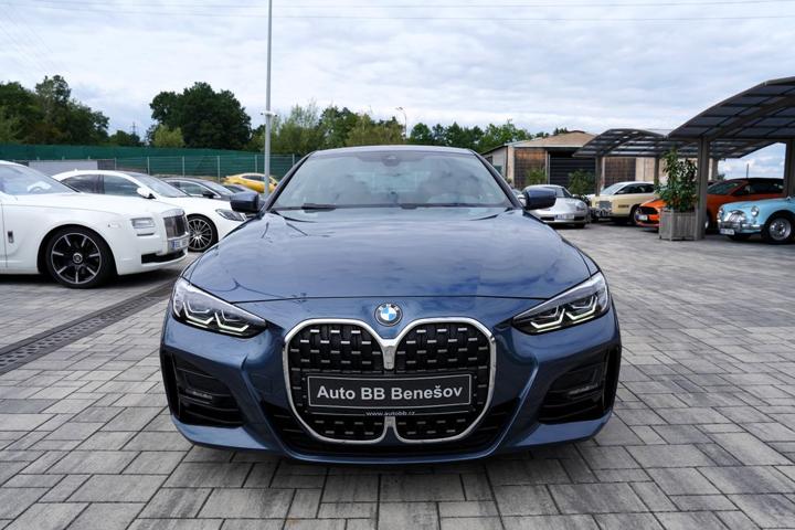 Vůz s VIN WBA11AP040CJ45728