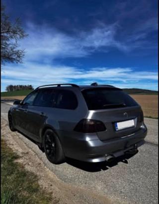 BMW Řada 5 2,0 kombi - Foto 16