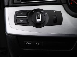 BMW Řada 5 3,0 530d x Drive Tažné Klima kombi - Foto 16