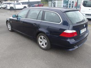 BMW Řada 5 530d PĚKNÝ !!! SERV.KNIHA ! kombi - Foto 11