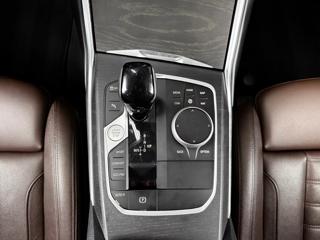 BMW Řada 3 320d xDrive LUXURY LINE, PANORAMA, ACC, KAMERA kombi - Foto 24