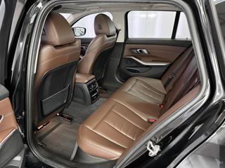 BMW Řada 3 320d xDrive LUXURY LINE, PANORAMA, ACC, KAMERA kombi - Foto 11