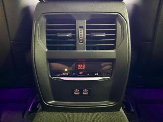 BMW Řada 3 320d xDrive M-SPORT, LED, WEBASTO, EL. TAŽNÉ kombi - Foto 24