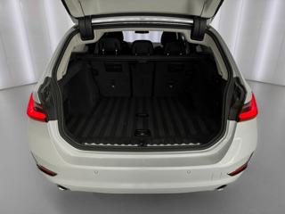BMW Řada 3 320d xDrive AT LUXURY LINE, PANORAMA, EL. TAŽNÉ kombi - Foto 27