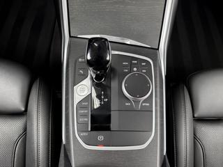 BMW Řada 3 320d xDrive AT LUXURY LINE, PANORAMA, EL. TAŽNÉ kombi - Foto 22