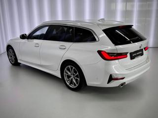 BMW Řada 3 320d xDrive AT LUXURY LINE, PANORAMA, EL. TAŽNÉ kombi - Foto 4