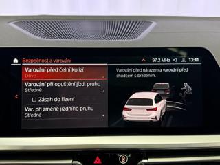 BMW Řada 3 320d xDrive AT LUXURY LINE, PANORAMA, EL. TAŽNÉ kombi - Foto 17