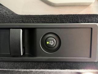 BMW Řada 3 320d xDrive AT LUXURY LINE, PANORAMA, EL. TAŽNÉ kombi - Foto 25