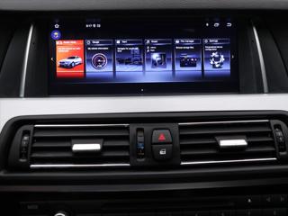 BMW Řada 5 3,0 530d x Drive Tažné Klima kombi - Foto 22