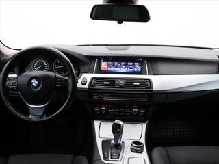 BMW Řada 5 3,0 530d x Drive Tažné Klima kombi - Foto 26
