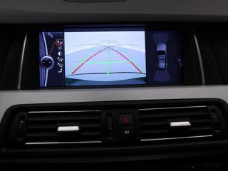 BMW Řada 5 3,0 530d x Drive Tažné Klima kombi - Foto 23