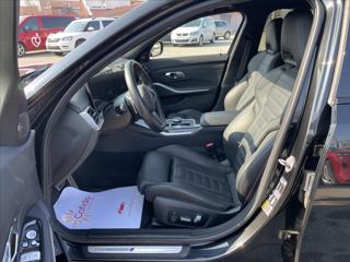 BMW Řada 3 330e xDrive M-Paket Pro*REZERVACE kombi - Foto 25