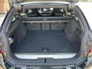 BMW Řada 3 330e xDrive M-Paket Pro*REZERVACE kombi - Foto 59