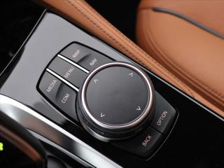 BMW Řada 5 2,0 530i xDrive Luxury Line kombi - Foto 24