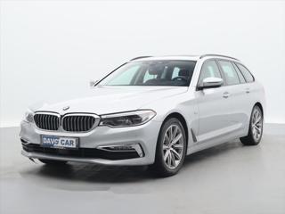 BMW Řada 5 2,0 530i xDrive Luxury Line kombi - Foto 5