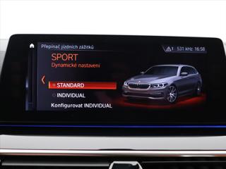 BMW Řada 5 2,0 530i xDrive Luxury Line kombi - Foto 22