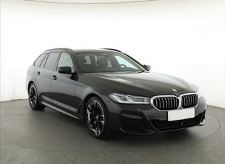 BMW Řada 5 530d xDrive 210kW kombi