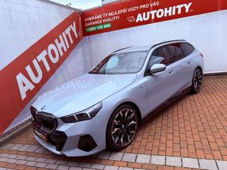 BMW Řada 5 540d xDrive, Serviska, Záruka kombi