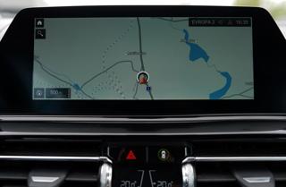 BMW Řada 8 M850i xDrive /Laser/530 PS kabriolet - Foto 45