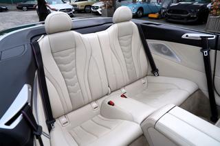 BMW Řada 8 M850i xDrive /Laser/530 PS kabriolet - Foto 40