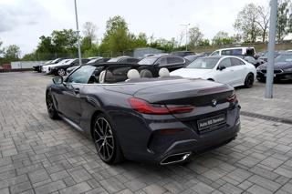 BMW Řada 8 M850i xDrive /Laser/530 PS kabriolet - Foto 11
