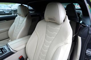 BMW Řada 8 M850i xDrive /Laser/530 PS kabriolet - Foto 34