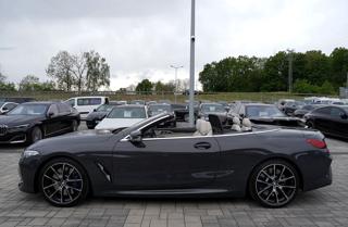 BMW Řada 8 M850i xDrive /Laser/530 PS kabriolet - Foto 15