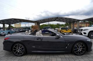 BMW Řada 8 M850i xDrive /Laser/530 PS kabriolet - Foto 16