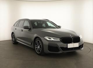 BMW Řada 5 530d xDrive 210kW kombi