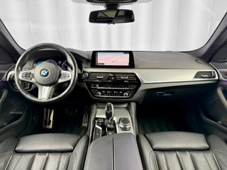 BMW Řada 5 530d xDrive M-PAKET, SHADOW LINE, BUSINESS kombi - Foto 8