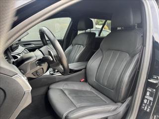 BMW Řada 5 3,0 540d xDrive M-Packet ČR DPH kombi - Foto 12