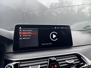 BMW Řada 5 3,0 540d xDrive M-Packet ČR DPH kombi - Foto 28
