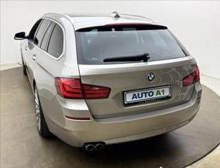 BMW Řada 5 3,0 30d 4X4 DPH LED KŮŽE TAŽNÉ kombi - Foto 6