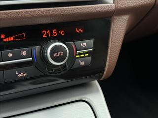 BMW Řada 5 3,0 30d 4X4 DPH LED KŮŽE TAŽNÉ kombi - Foto 22