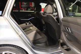 BMW Řada 3 320d xDrive M Sport DAProf/360/Tažné kombi - Foto 28
