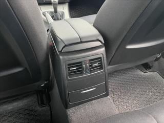 BMW Řada 3 318d D.Klima*Vyhř.Sedadla*PDC Alu*Tempomat*Po servise a nová STK! limuzína - Foto 23